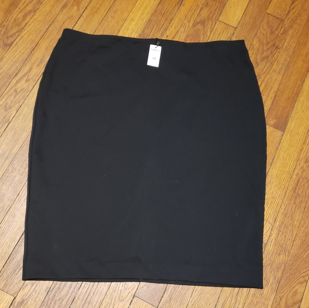 Black pencil skirt